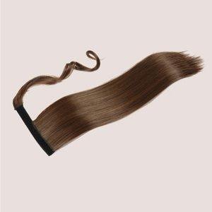 22 inch Synthetic Ponytail. Brown Straight Long w/lace & clip to hold